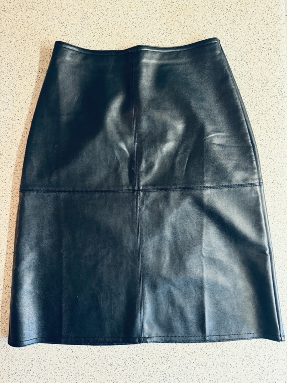 Ann Taylor Classic Black Faux Leather Pencil Skirt.Size 10